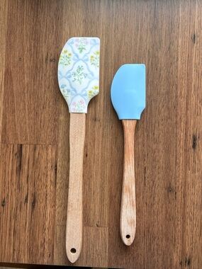 Target Floral and Blue Silicone Spatula Set with Wooden Handles